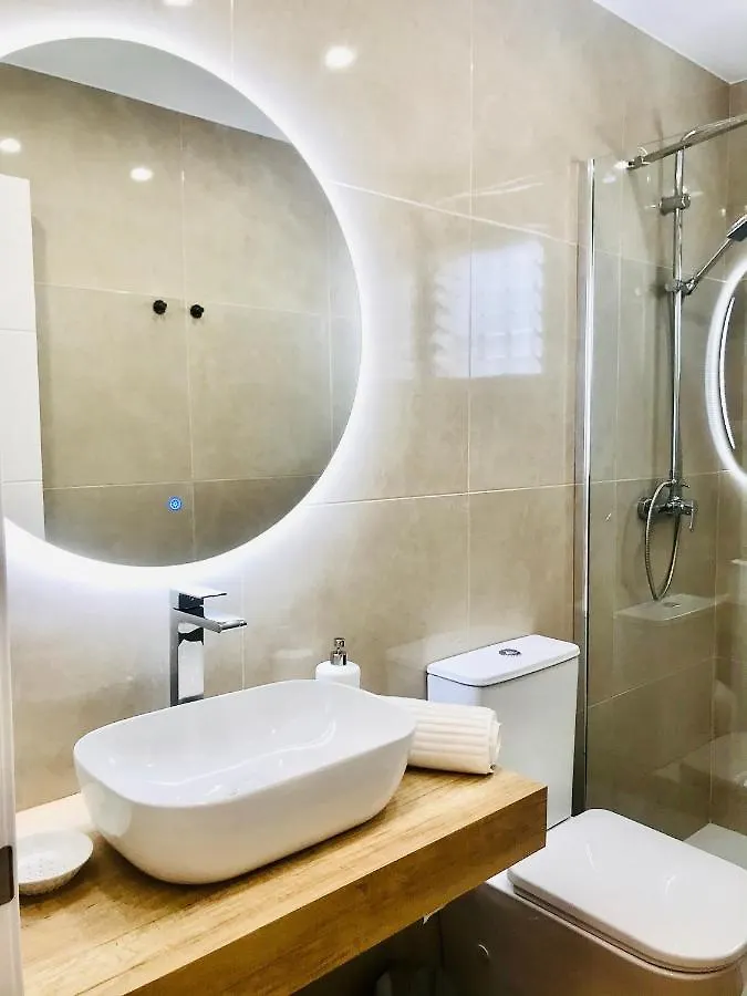 Gleaming & Well Located Apartment In Malaga Center