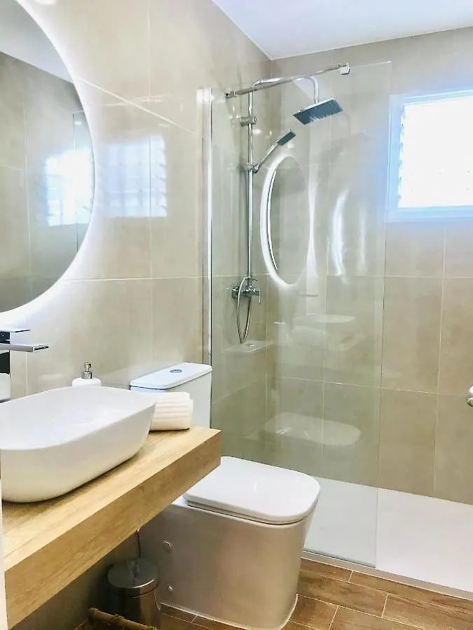 Gleaming & Well Located Apartment In Malaga Center Spain